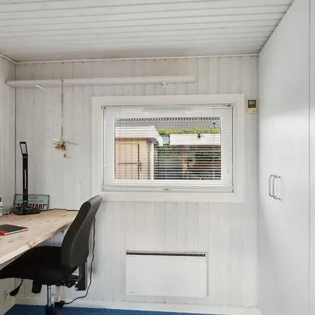 Vakantiehuis Gezellig Zomerhuis Met Volledig Zeezicht Strøby Ladeplads