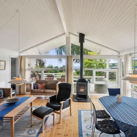 Cozy Summer House With Full Sea View Strøby Ladeplads