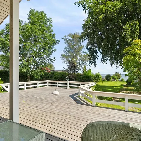 Cozy Summer House With Full Sea View *