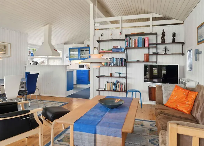Cozy Summer House With Full Sea View * Strøby Ladeplads